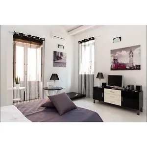 Apartament Arizzi S House, Syrakuzy